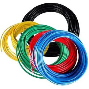 ALT تصویر محصول: تصویر سیم افشان 1×4 البرز کومش؛ رول 100 متری، هادی تمام مس با عایق PVC و برچسب استاندارد.