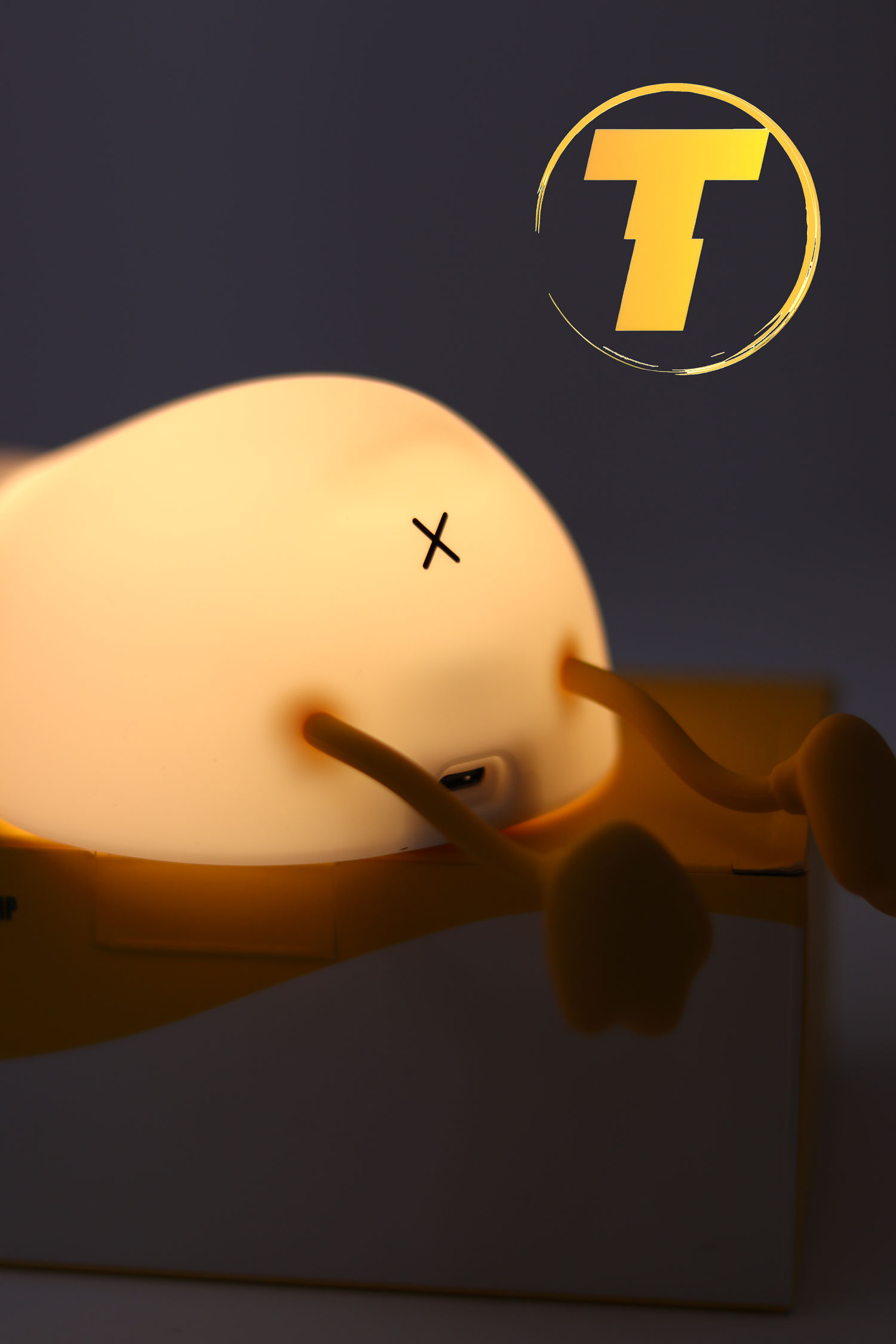 چراغ خواب طرح اردک K-1096 با نور ملایم و تایمر خاموشی خودکار