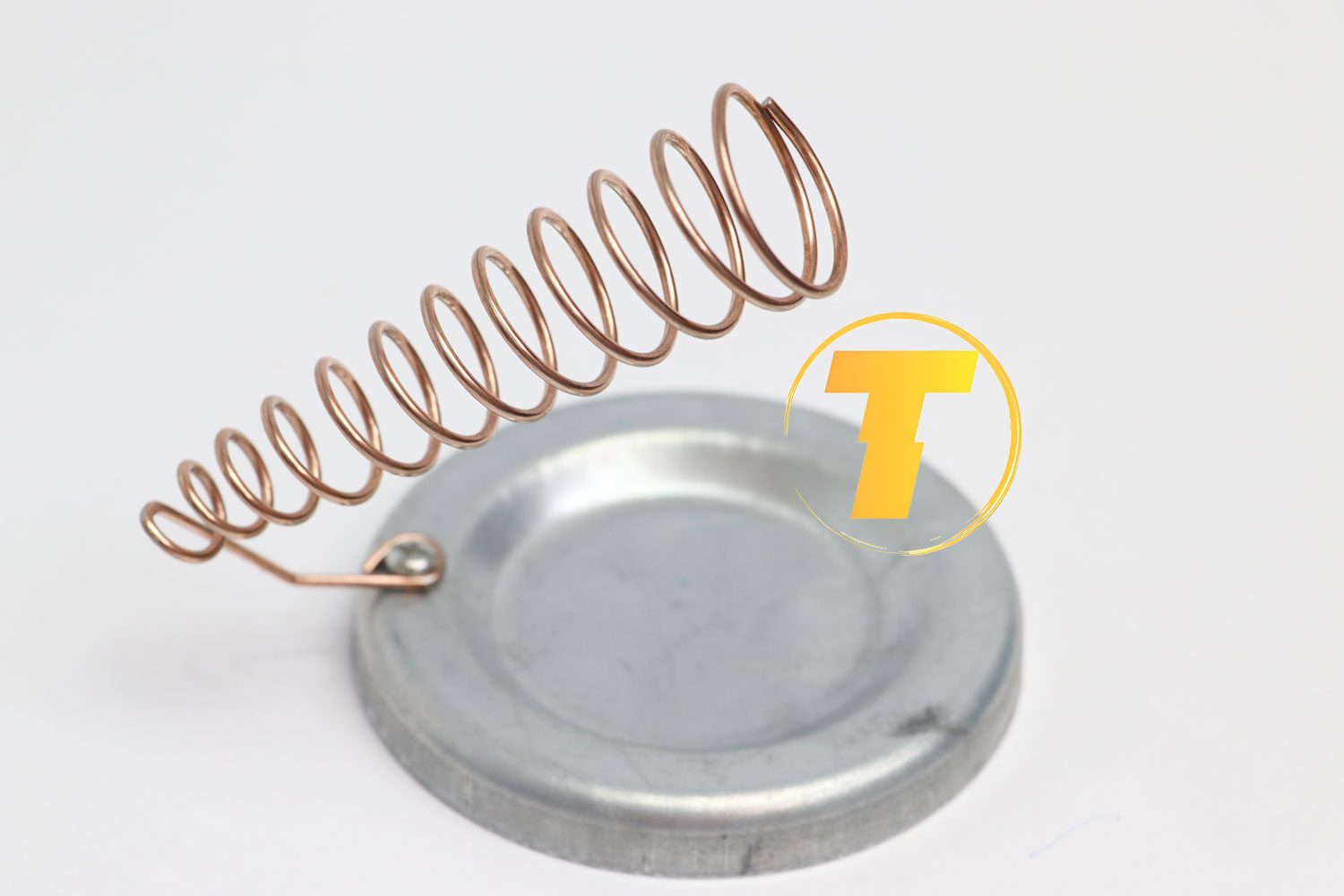 پایه نگهدارنده هویه با طراحی ضدلغزش و سینی جانبی