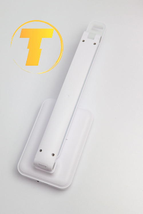 چراغ رومیزی شارژی WD-6082Q با گردنی تاشو و قابلیت تغییر دمای رنگ نور