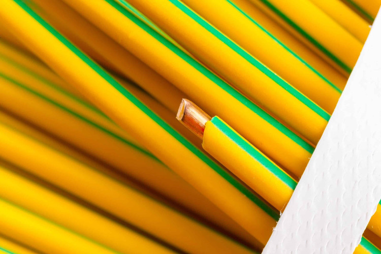 سیم افشان ارت 1 در 4 با انعطاف بالا و پوشش مقاوم