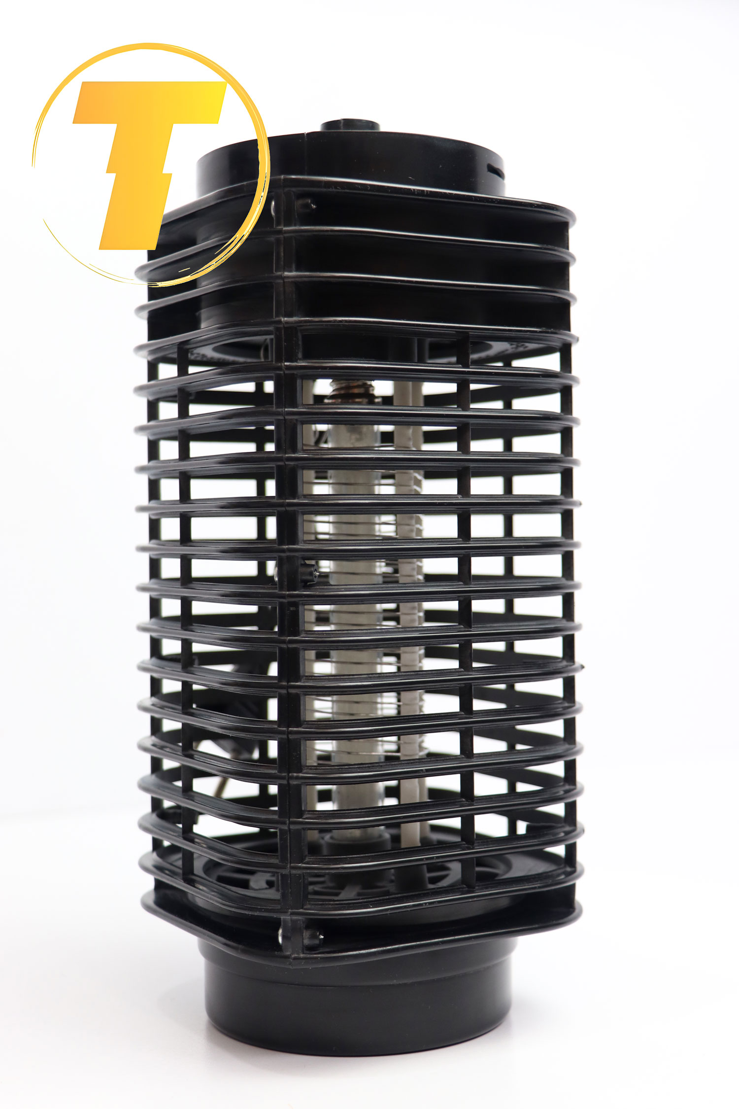 تصویر حشره‌کش آویز استوانه‌ای در حال کار در اتاق نشیمن