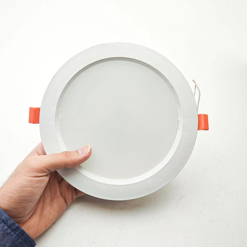 پنل سقفی توکار شاه‌چراغ 18W - نصب توکار و بدنه سفید