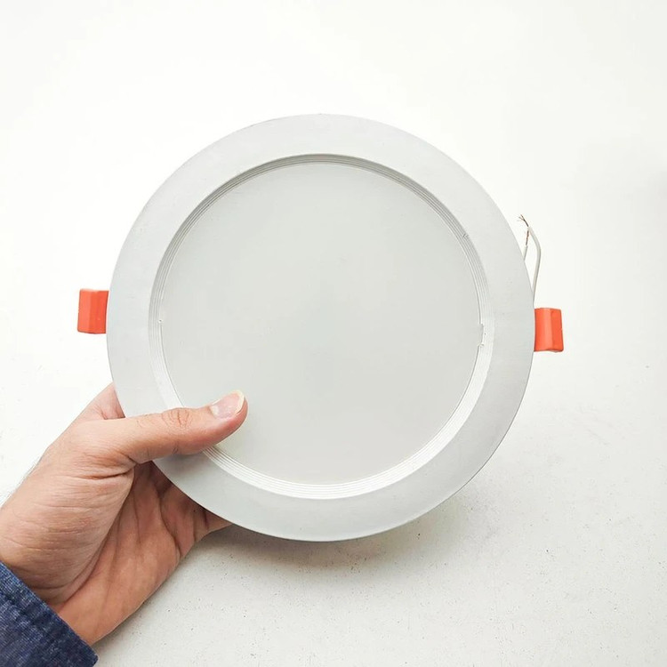 پنل سقفی توکار شاهچراغ 18W - نصب توکار و بدنه سفید