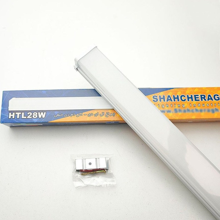 نصب سقفی روکار براکت LED HTL 210 در یک فضای داخلی با نور مهتابی