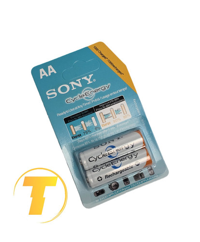 نمای نزدیک سلول باتری شارژی سونی AA 3000mAh با جزئیات سطح