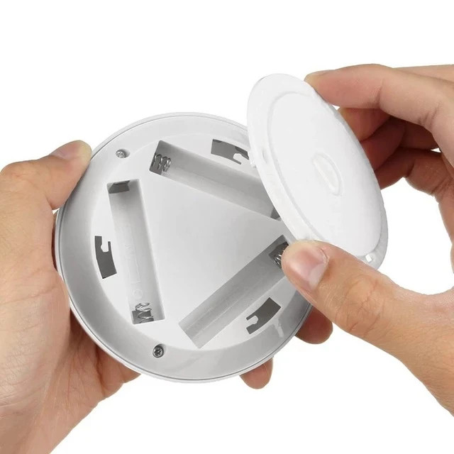 چراغ LED سه شاخه اضطراری با ریموت کنترل و نور سفید