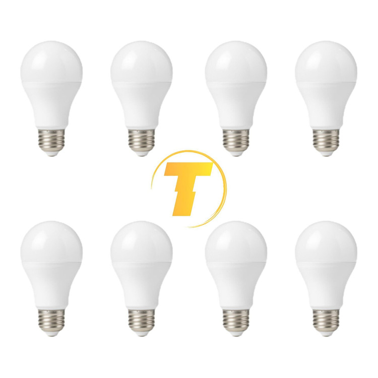 لامپ ۱۵ وات حبابی پارس سام بسته ۸ عددی با نور یکنواخت و مصرف کم