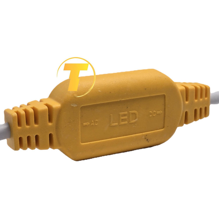 نمای نزدیک سوکت ریسه شلنگی با کابل 2×0.75