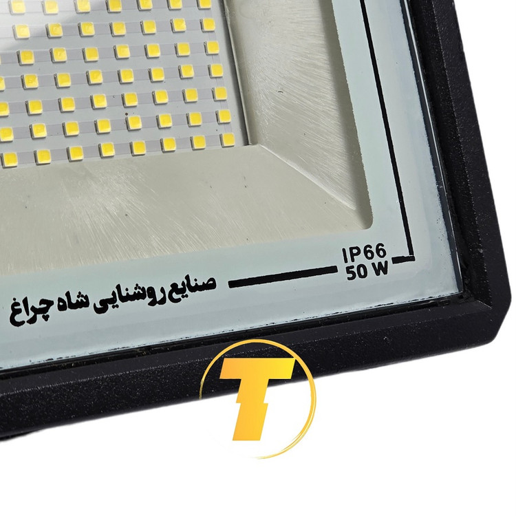 پشت پروژکتور ال ای دی 50 وات مدل آبان شاه چراغ با بدنه آلومینیومی و براکت نصب