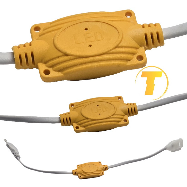 سوکت ریسه شلنگی 8 آمپر 250 ولت مناسب برق شهری 50 تا 60 هرتز