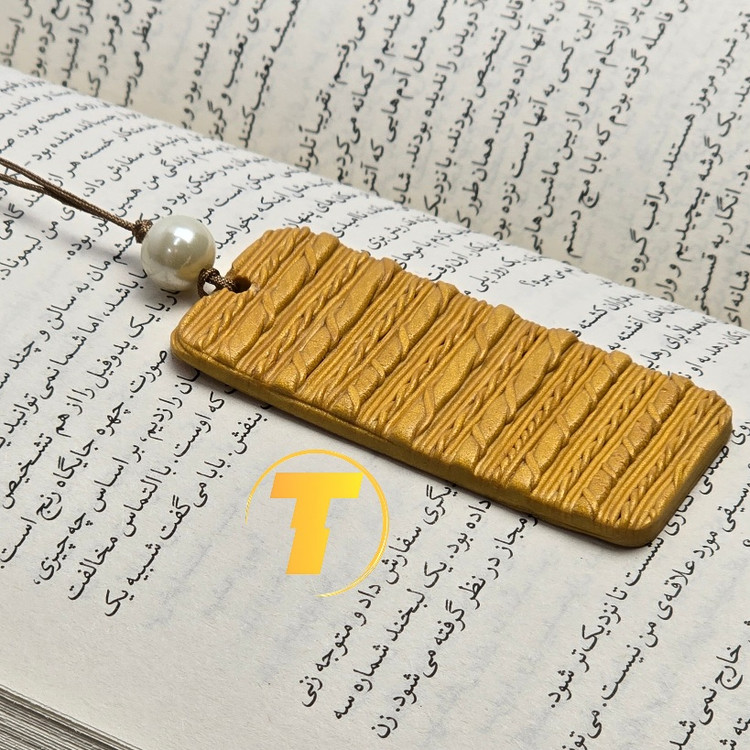 بوک مارک دستساز از خمیر پلیمری طرح بافتنی